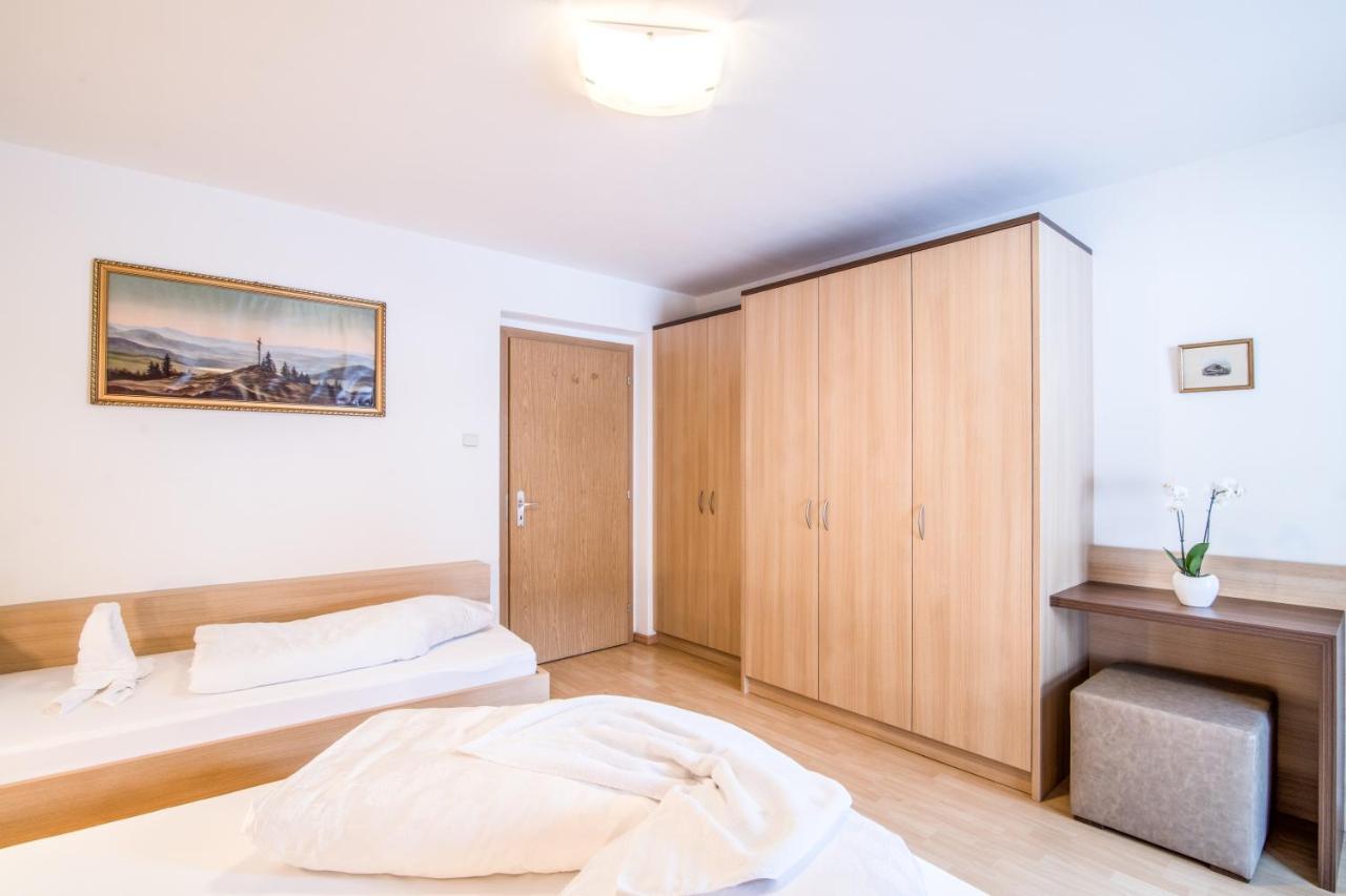Apartments Heidenberger Fienili คอลเลอิซาร์โค ภายนอก รูปภาพ